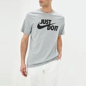 Nike Gray Short Sleeve Tee